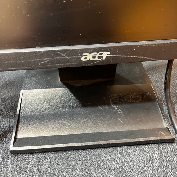 Acer V173 17” LCD Flat Panel VGA Computer Monitor- Tested, Working - Picture 8 of 10